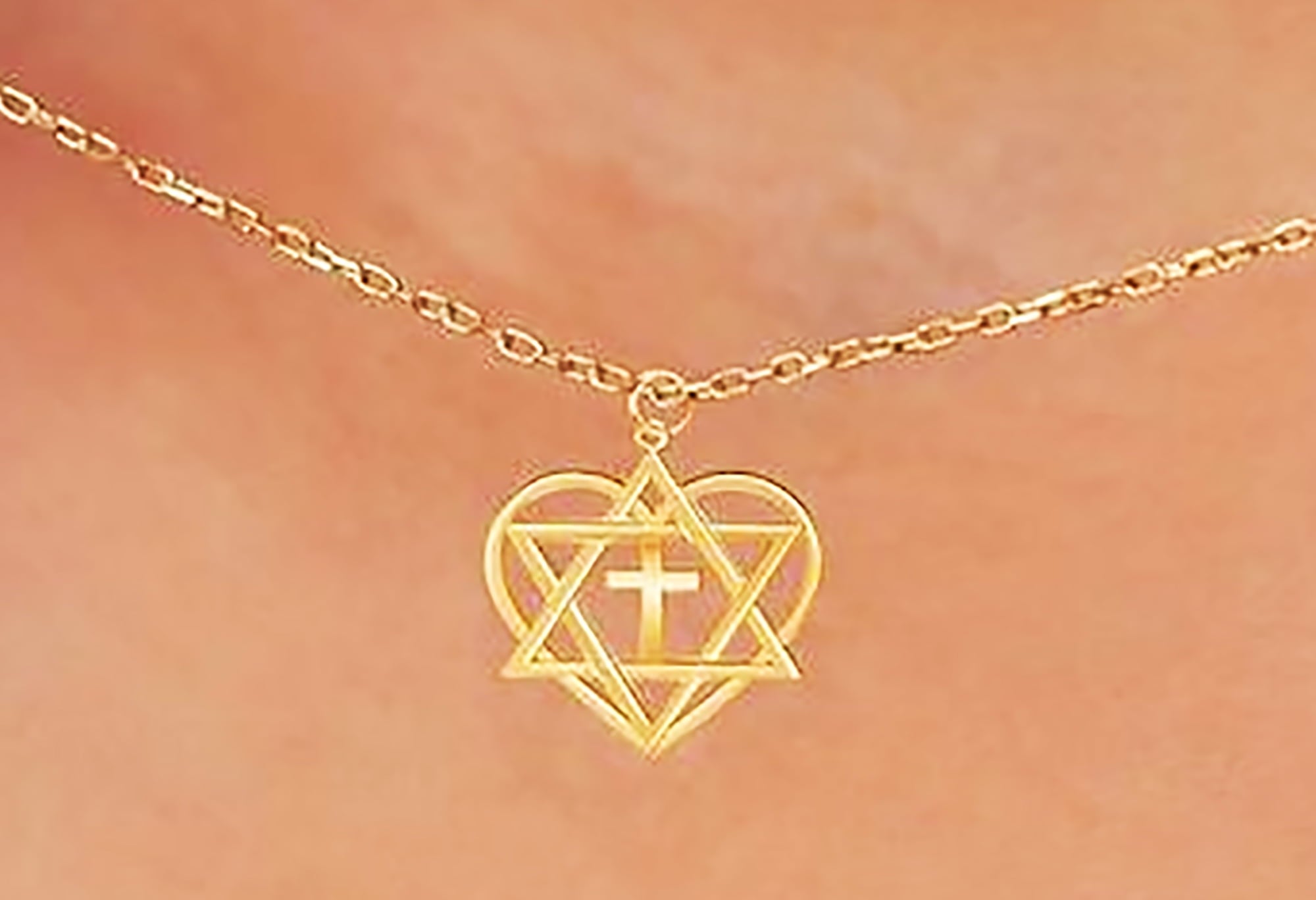 Messianic, Christain,  Yeshua (Jesus) In My Heart Adjustable 14KT Goldtone Box Chain Necklace. Hypoallergenic-Safe, No Nickel, Lead, Or Cadmium In The Metal. Great Gift For Friend Or Family ©2024